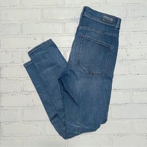 Express Skinny Jeans 6  Short